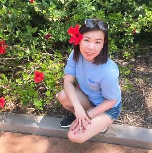 Meet your Posher, Linh